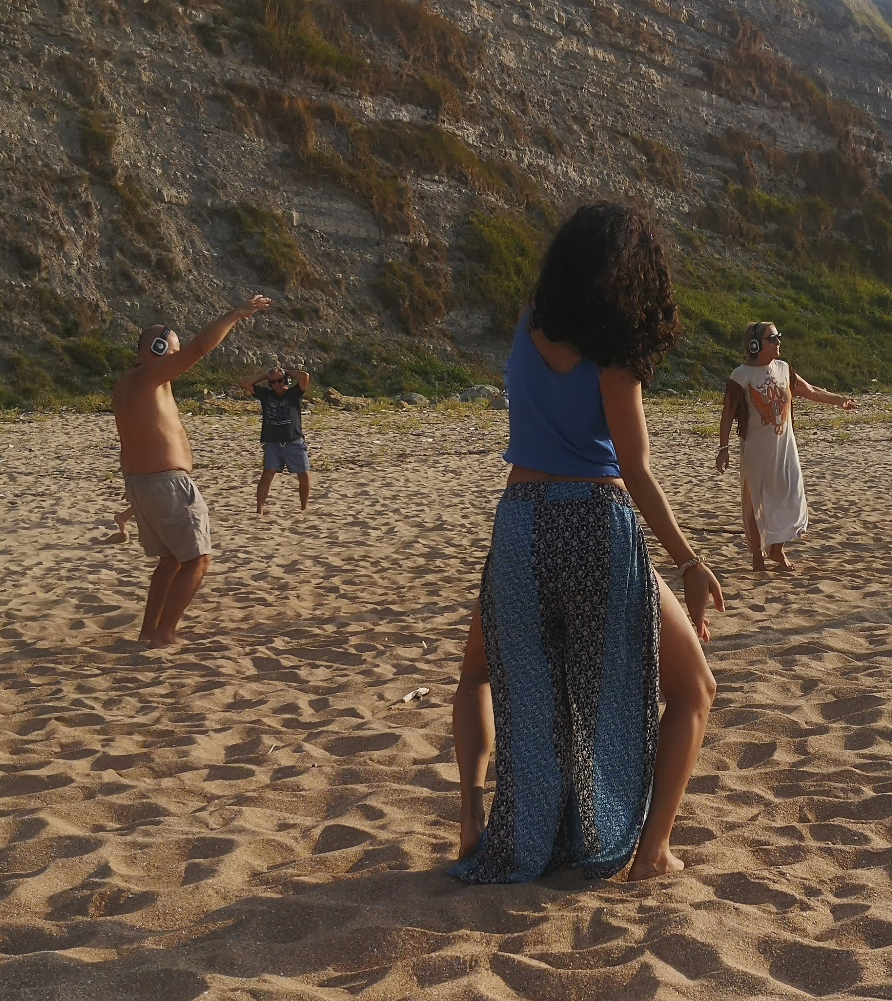 ecstatic dance en la playa